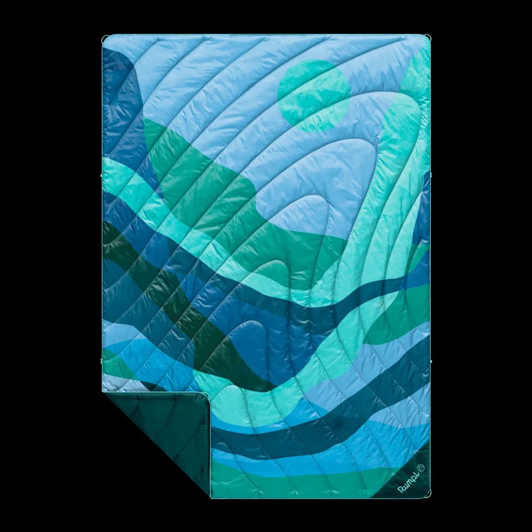 Original Puffy Blanket - Valley Seascape